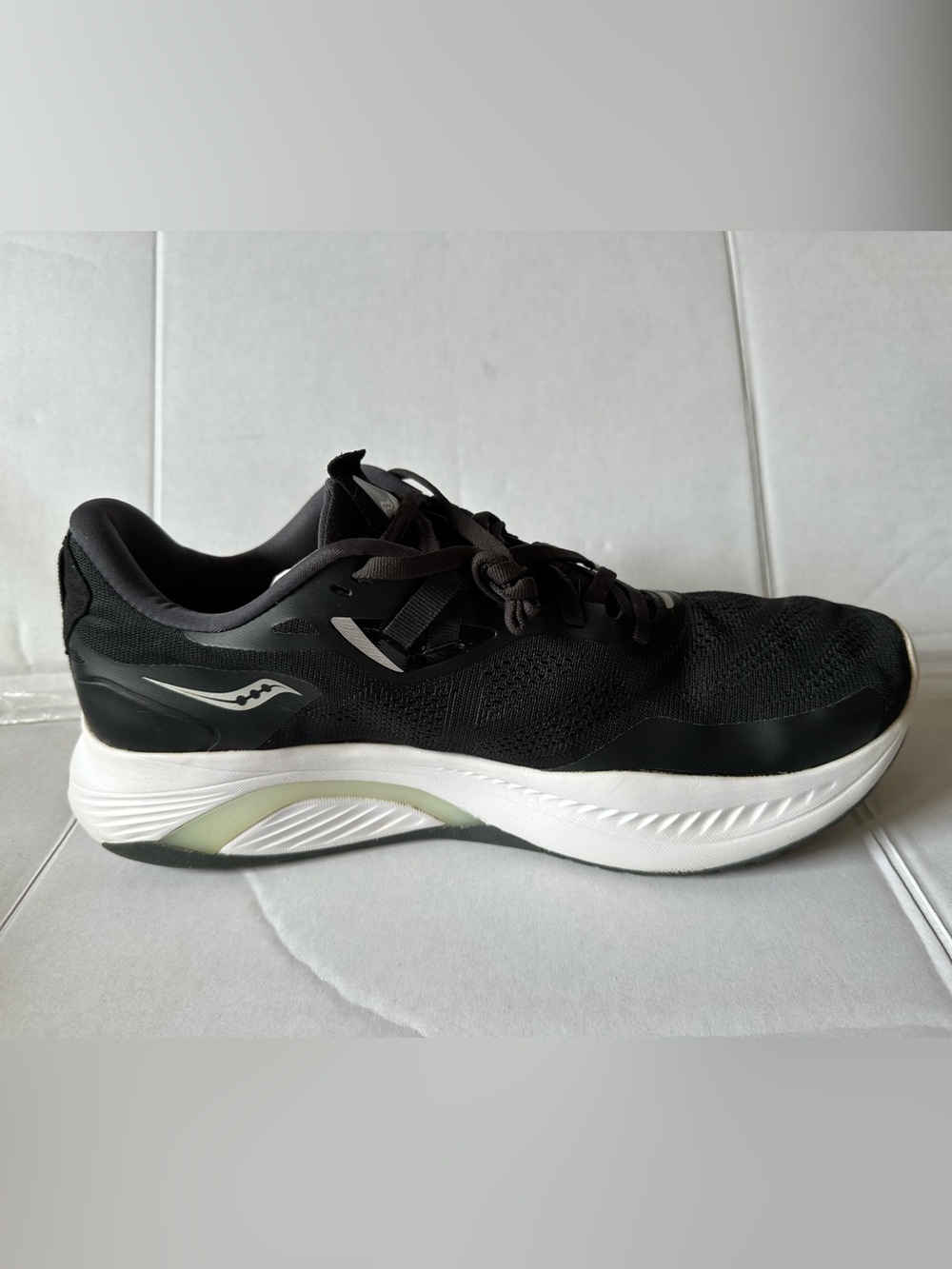 Saucony Ride 15 Running Shoes Men Size 11
Black Athletic Cushioned S20684-05